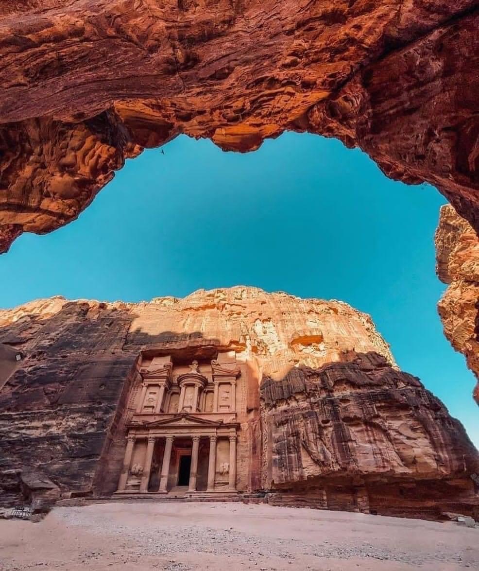 Amman to Madaba, Mount Nebo, Shobak, Petra, Wadi Rum